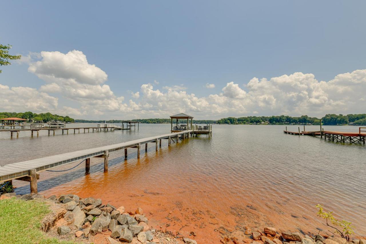 Pet-Friendly Lake Norman Home With Boat Dock! Mooresville Ngoại thất bức ảnh